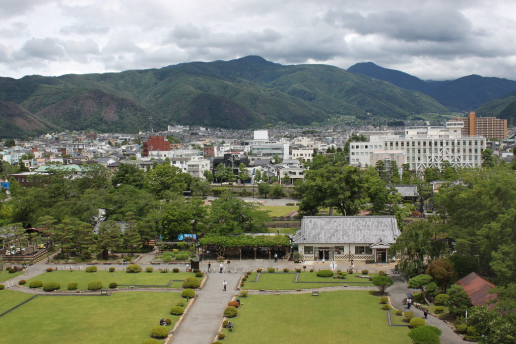 【松本城】長野の日本100名城！最上階の景色