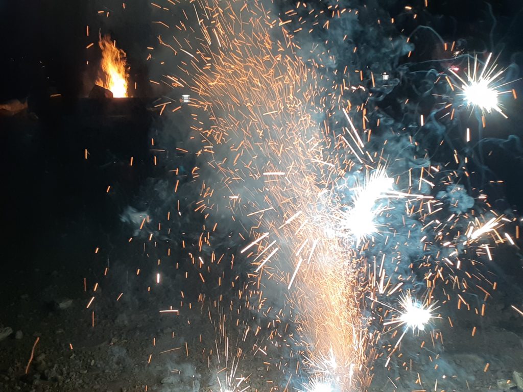 【グリーンビレッジ川根】夜のお楽しみ！キャンプファイヤーと花火！