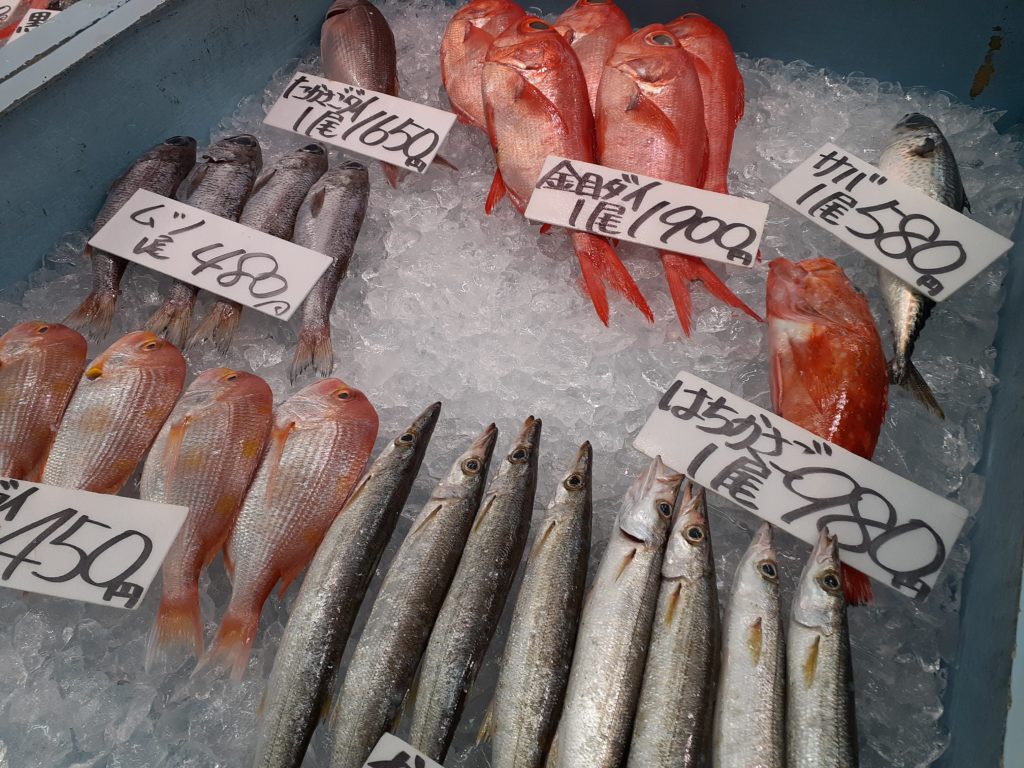 海鮮なぶら市場　魚介　魚　お土産